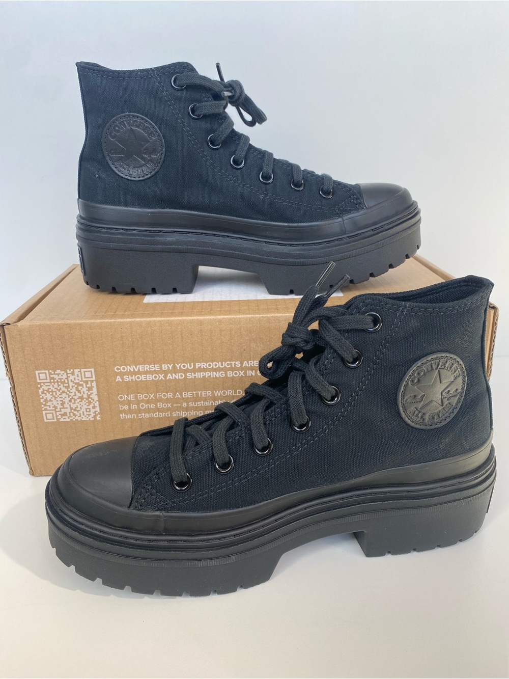 Converse Women’s Chuck Taylor All Star Lugged Heel Platform Sneaker size 7.5